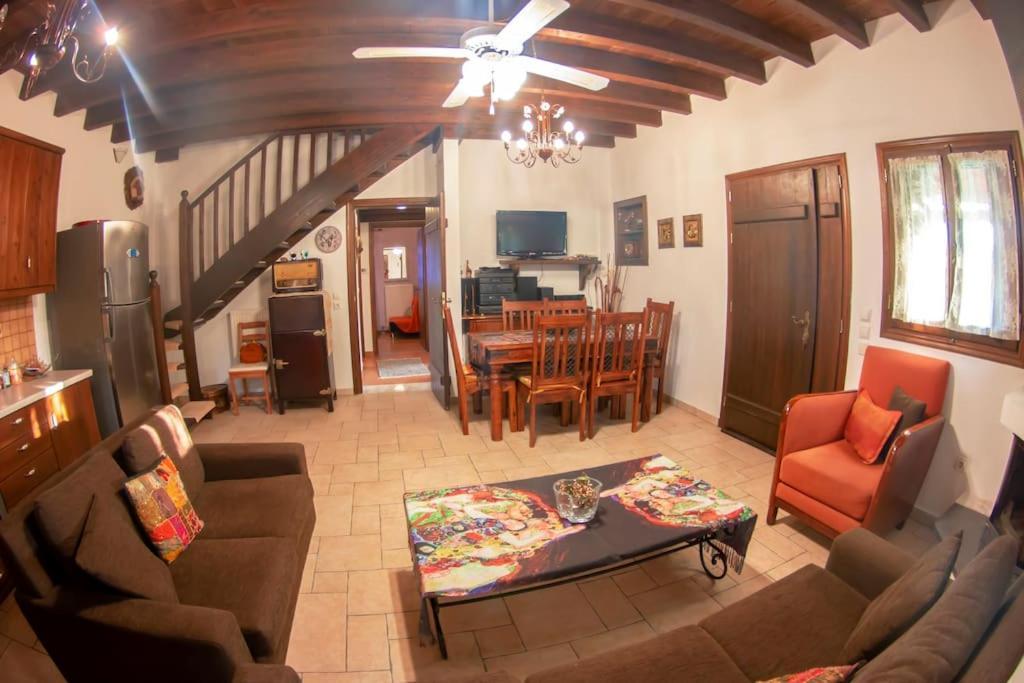Villa το σπίτι στο αγρόκτημα Drosero
